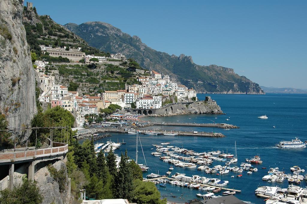 Amalfi Andrea's House Hotel Exterior foto